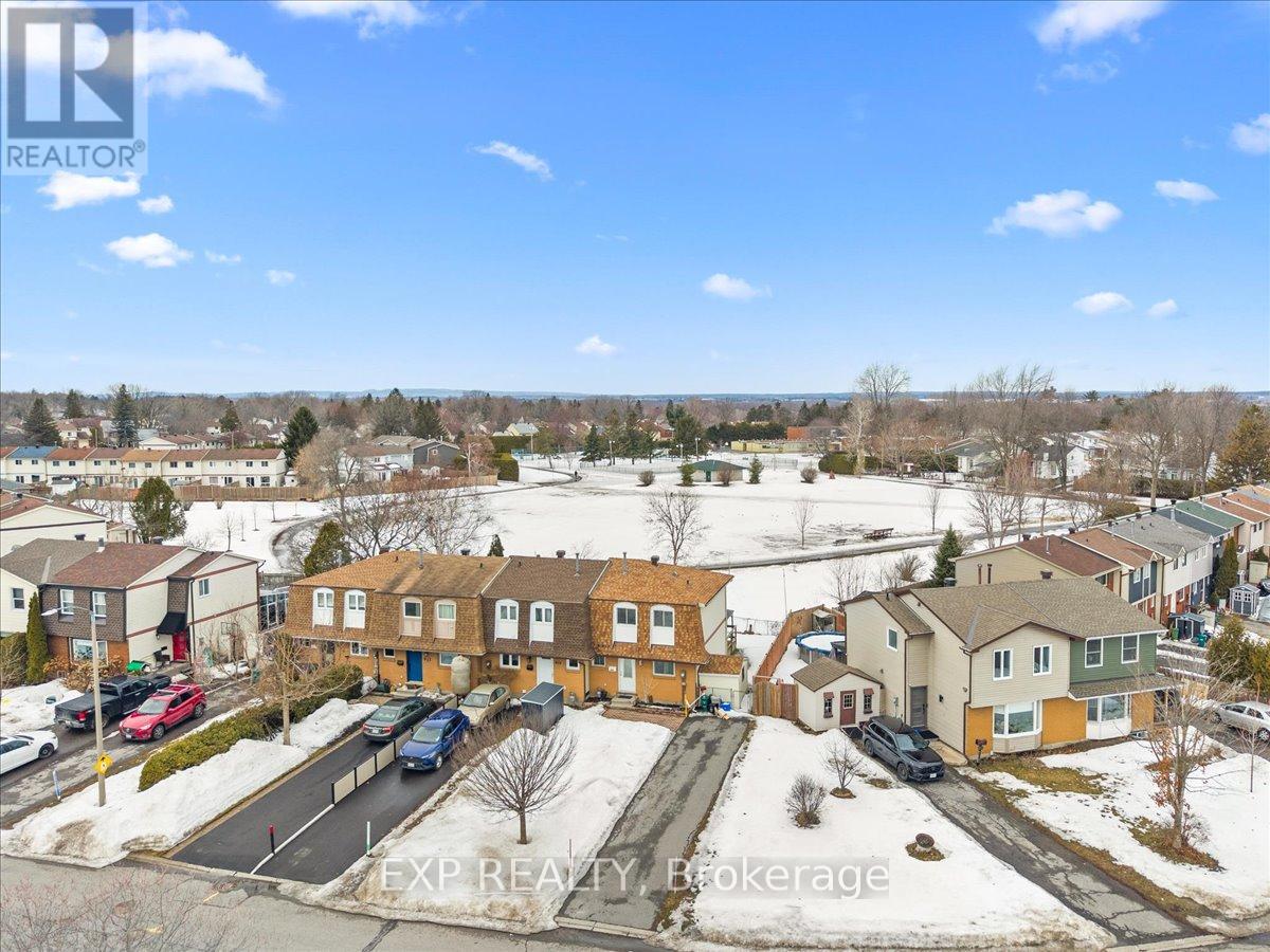 915 Lawnsberry Drive