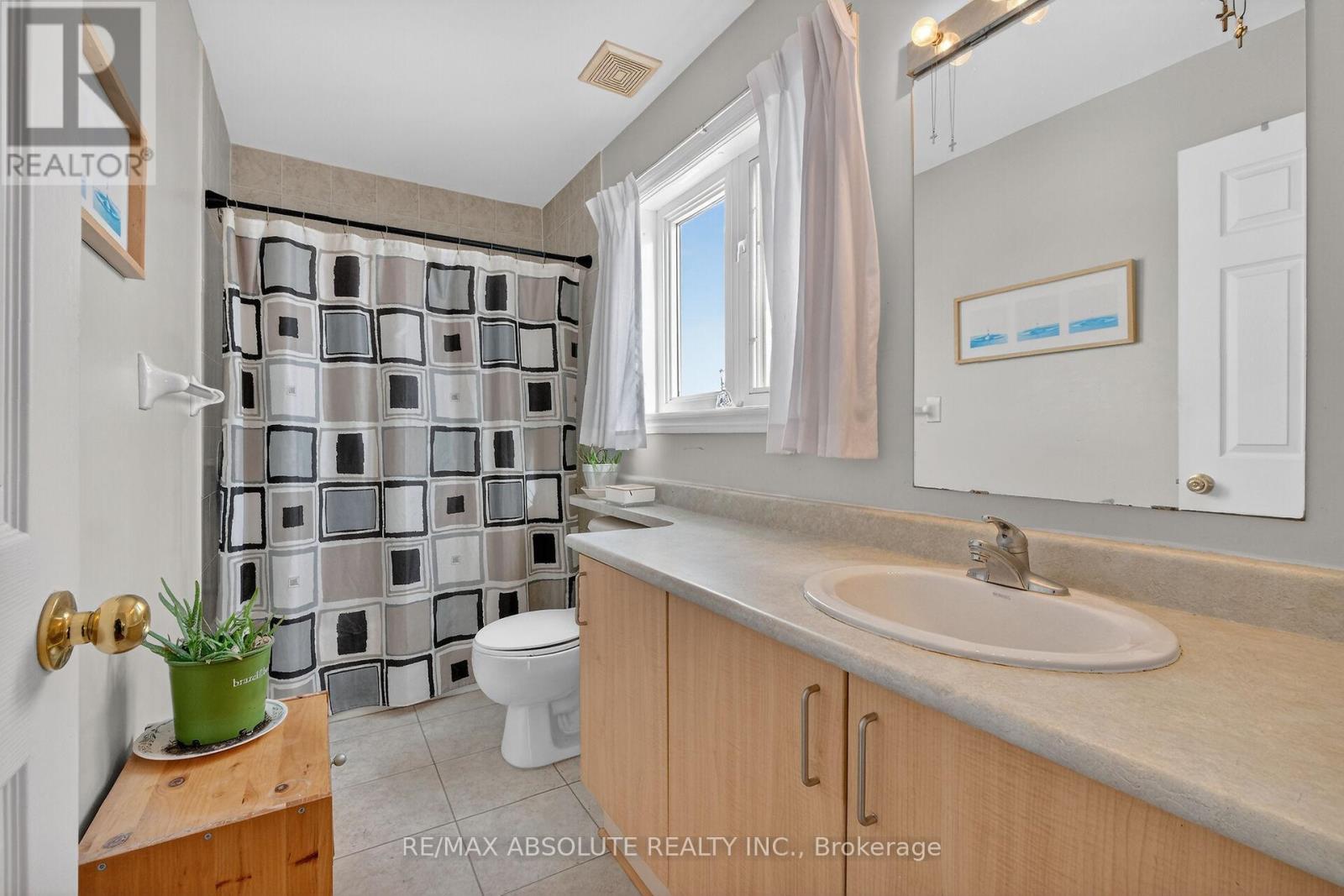 117 Tall Pines Private