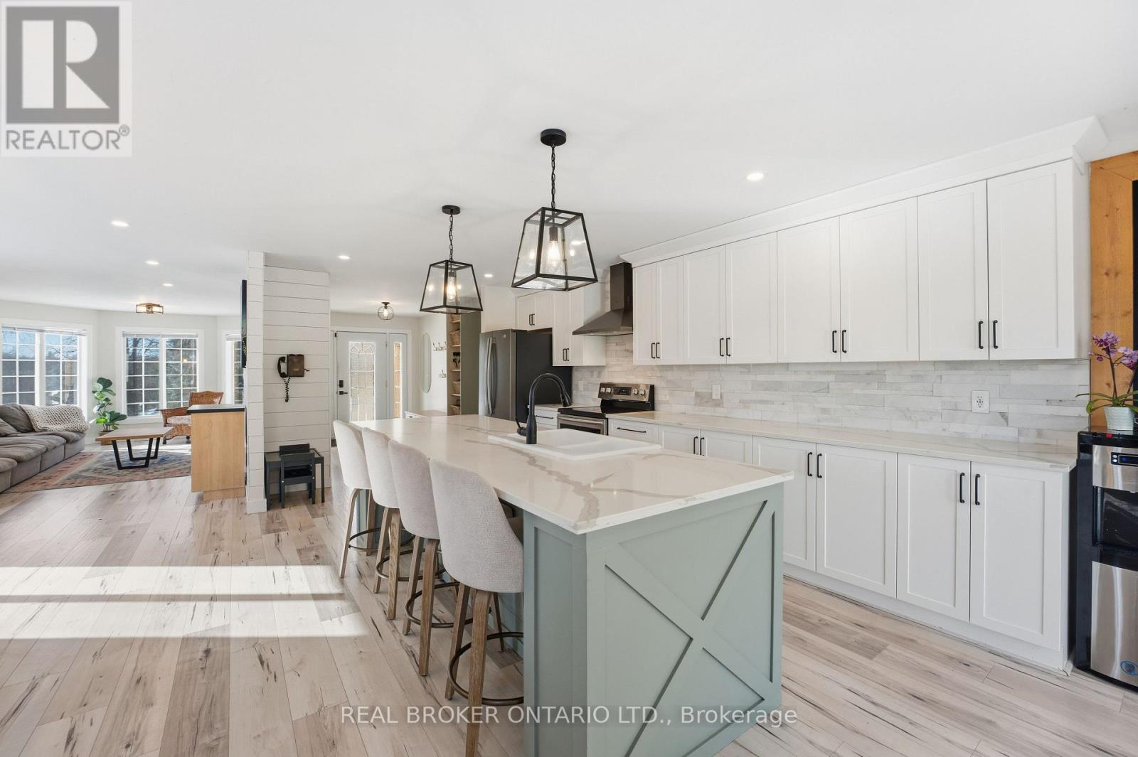 1391 Sutherland Drive