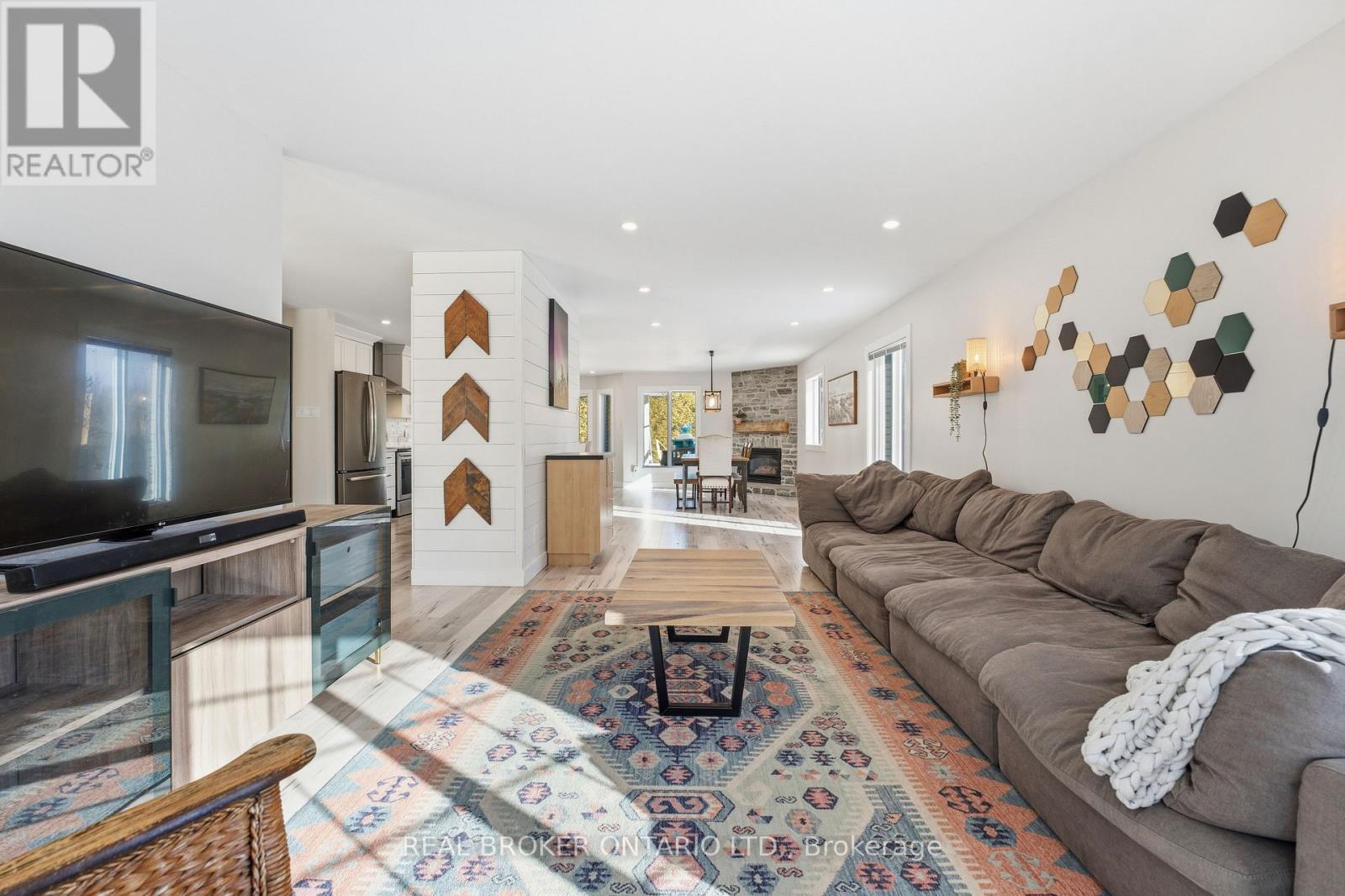 1391 Sutherland Drive