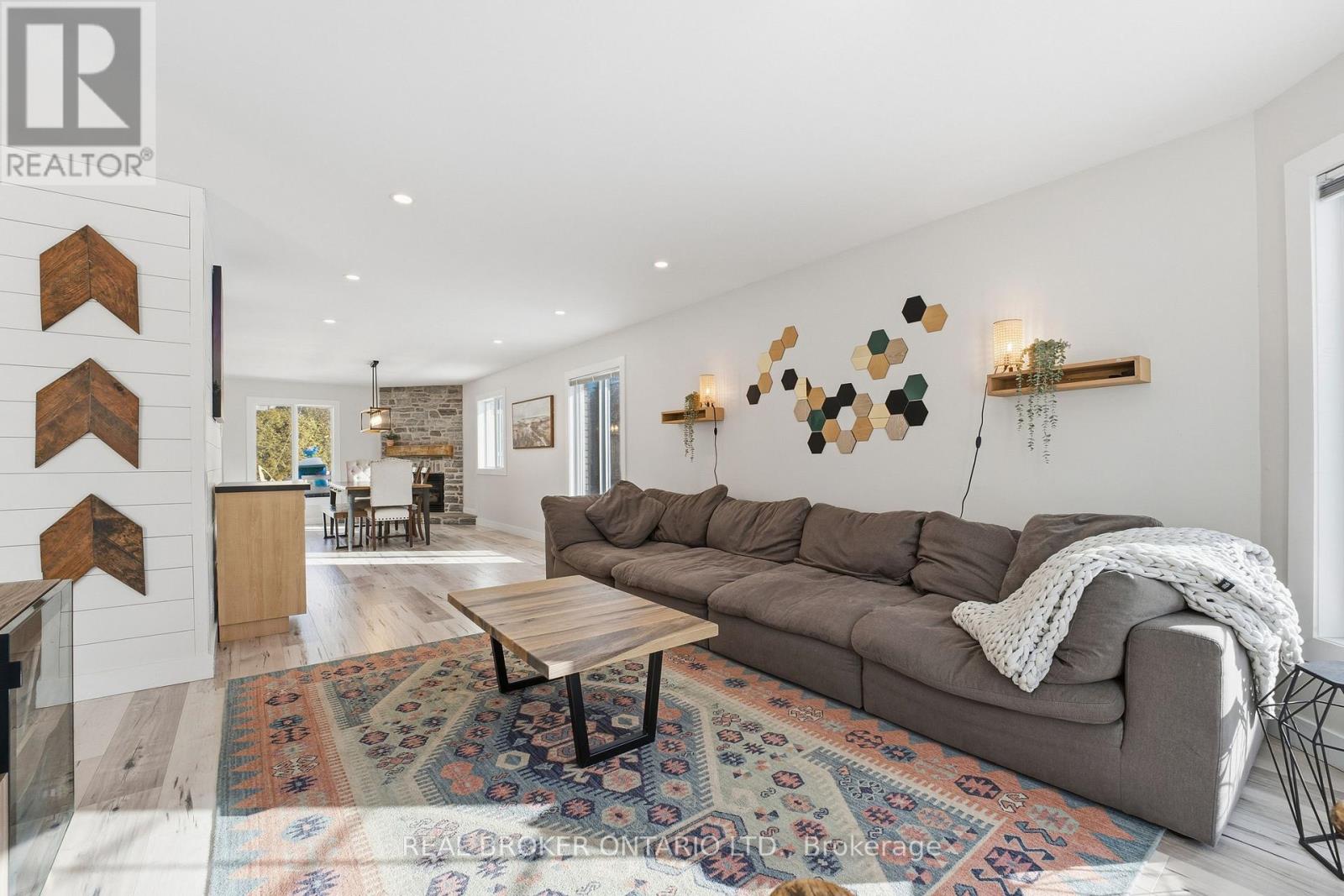 1391 Sutherland Drive