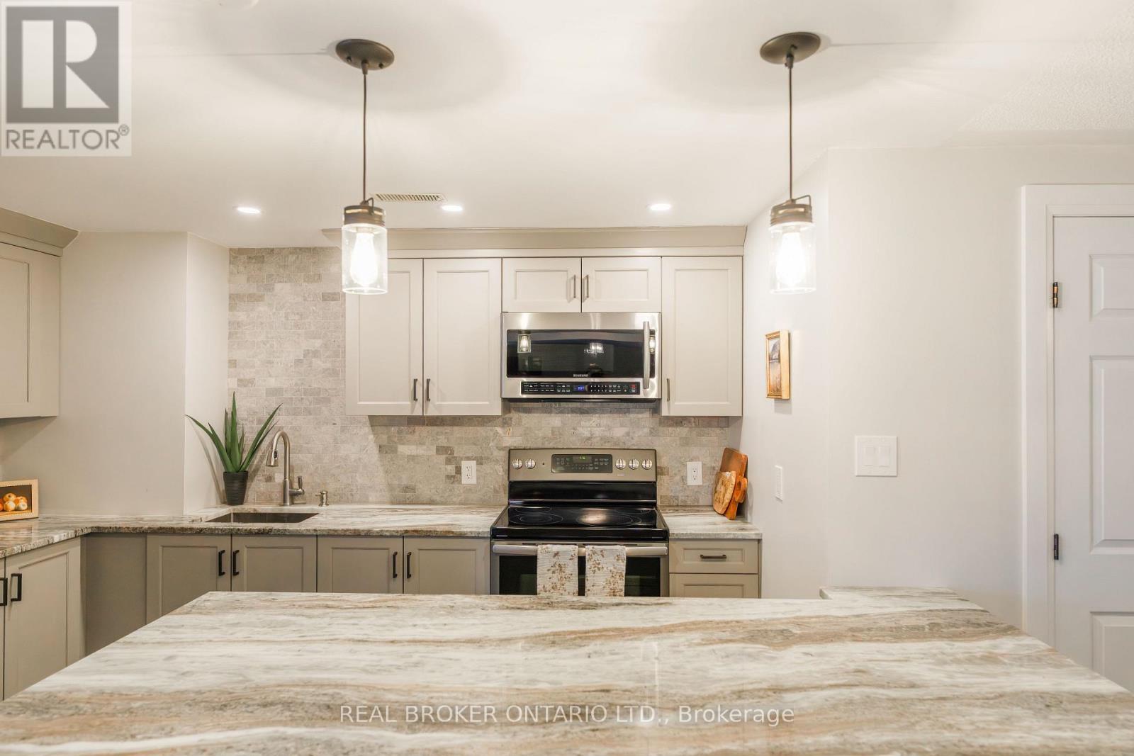 1391 Sutherland Drive