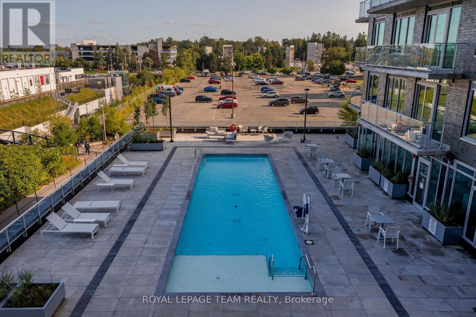 1110 - 111 Champagne Avenue S