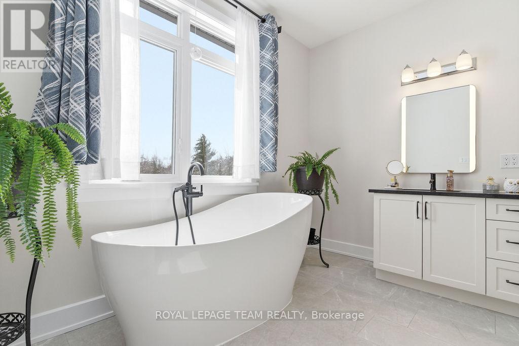 80 Raymond Luhta Crescent