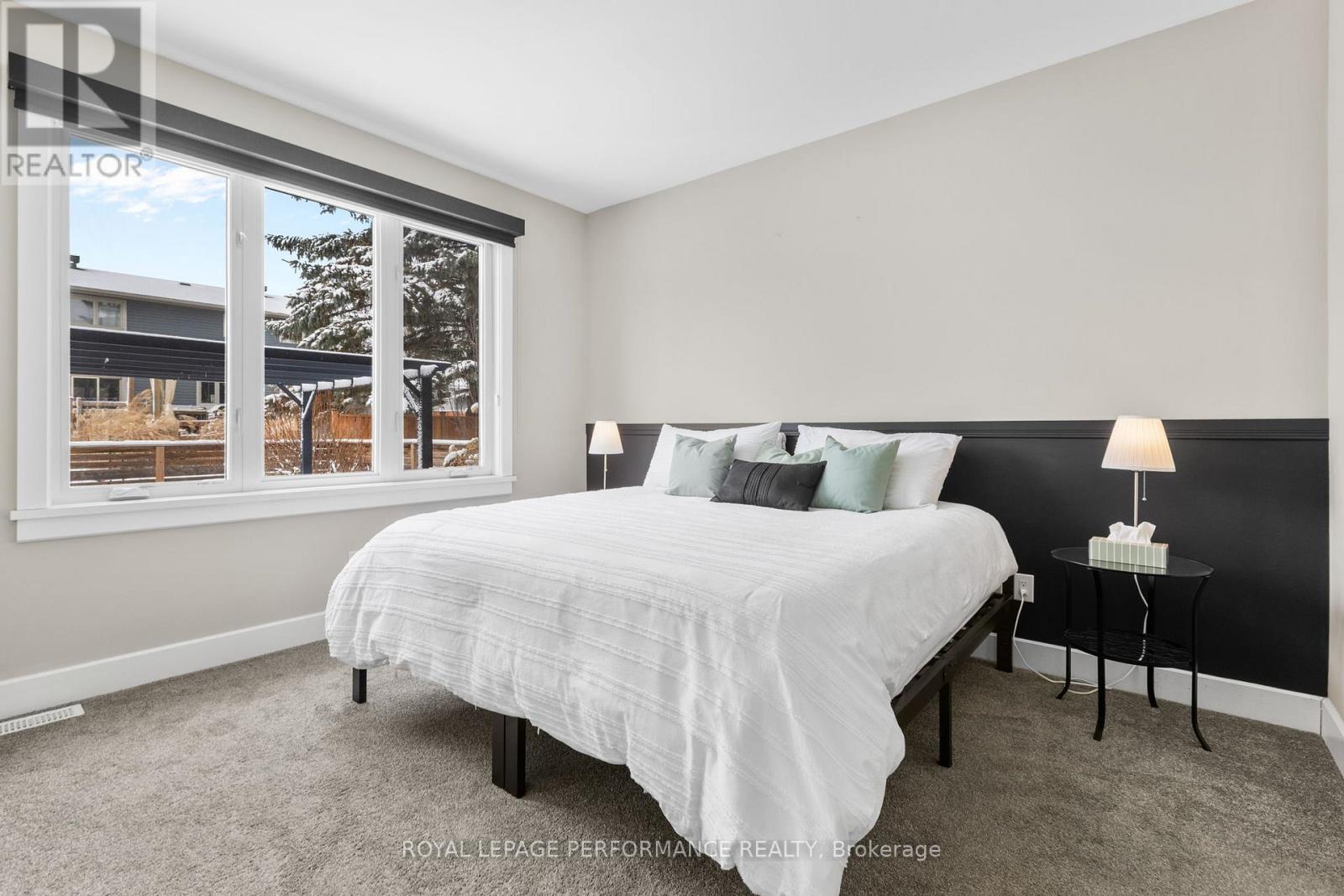 597 Robert Hill Street