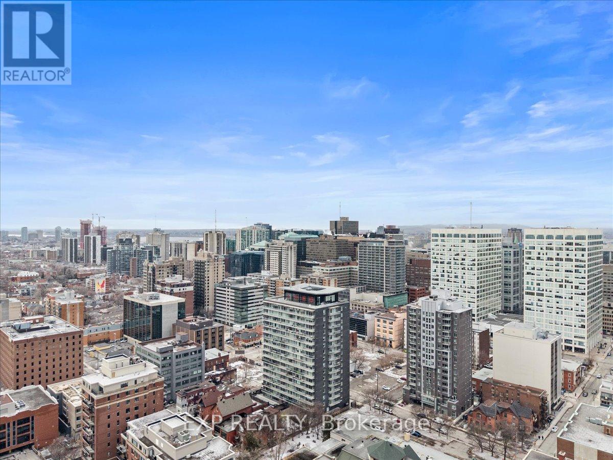 611 - 300 Lisgar Street