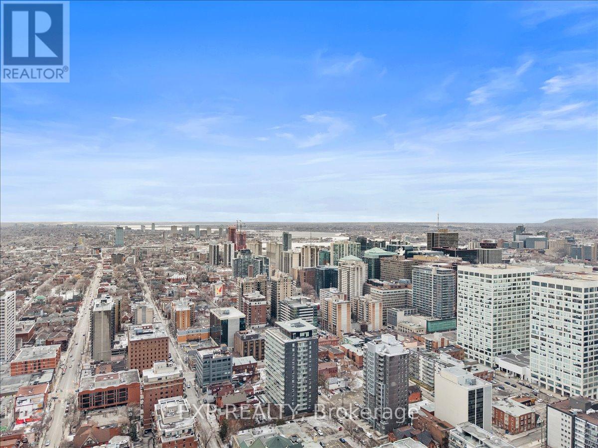 611 - 300 Lisgar Street