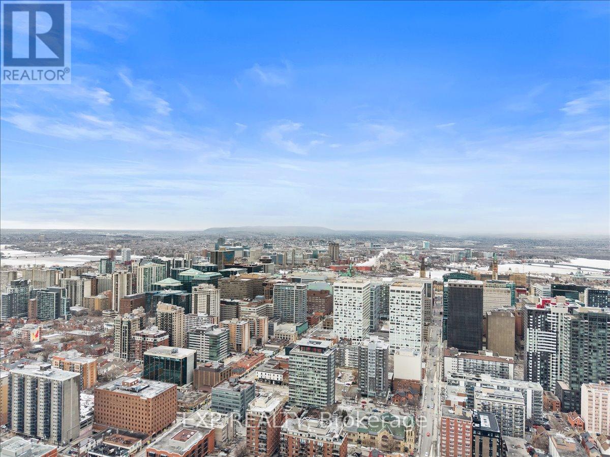 611 - 300 Lisgar Street