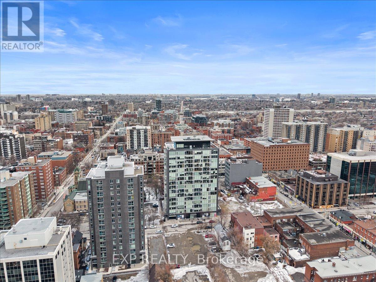 611 - 300 Lisgar Street