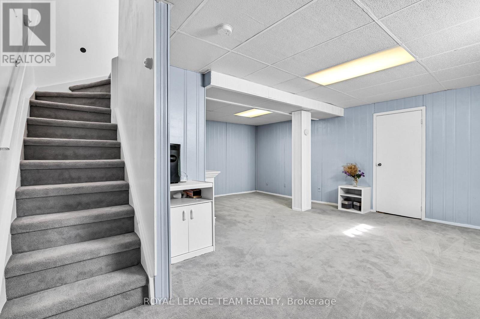 102 - 1785 Cabaret Lane