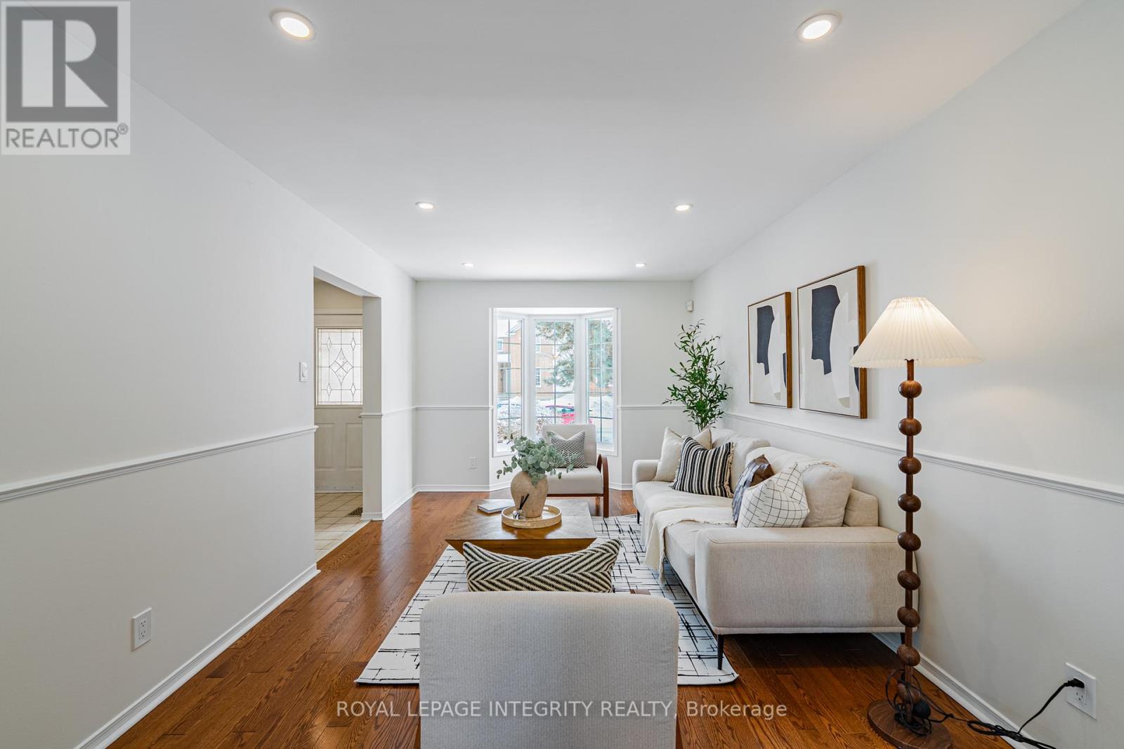 559 Arc En Ciel Street