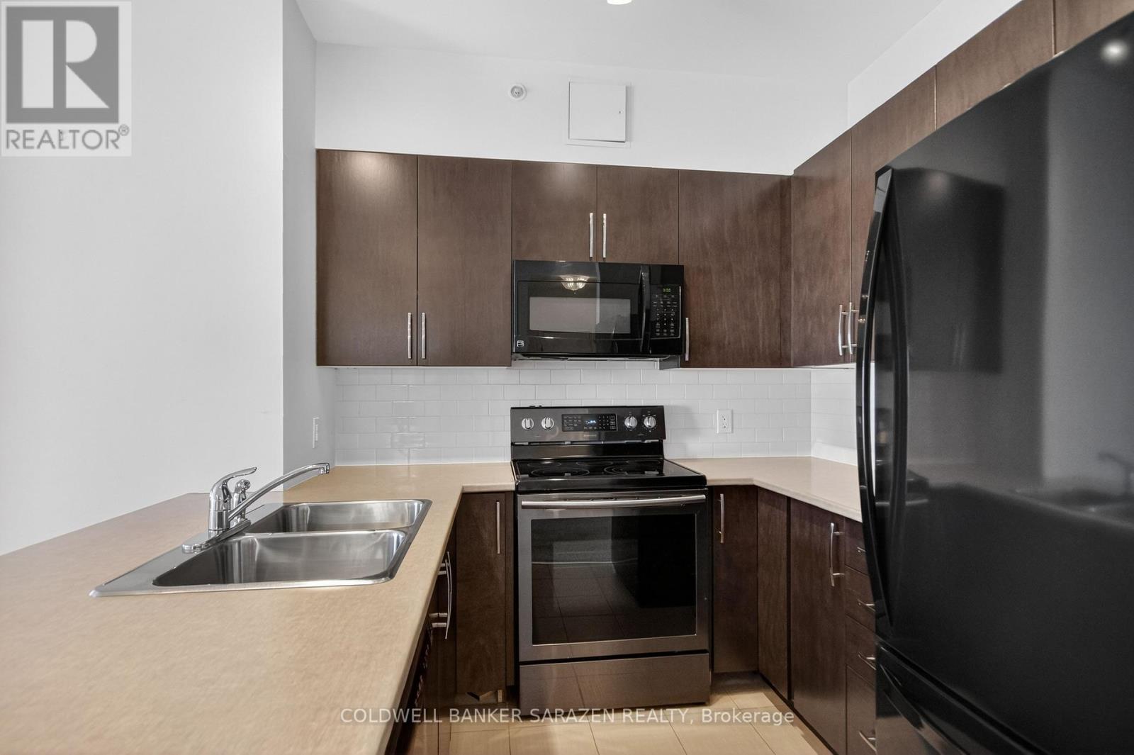 406 - 141 Potts Private