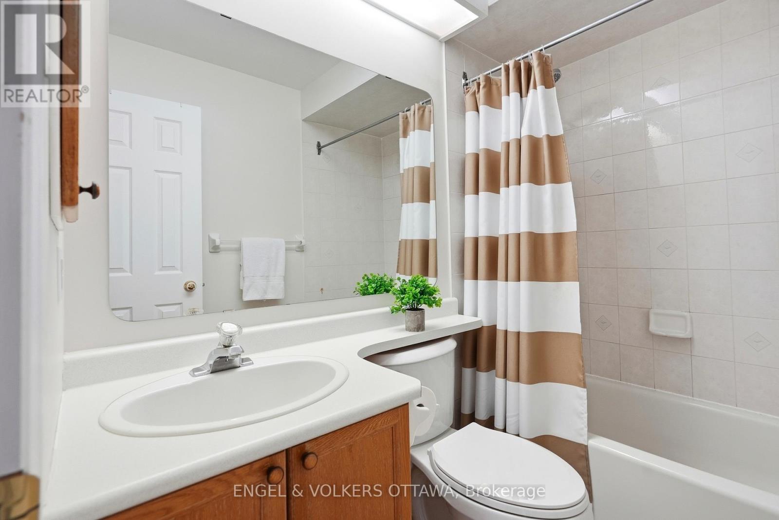 40 - 244 Briston Private