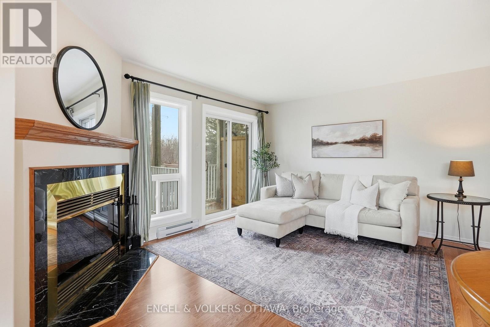 40 - 244 Briston Private