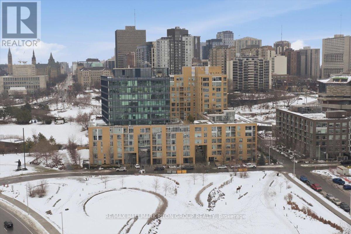 905 - 250 Lett Street