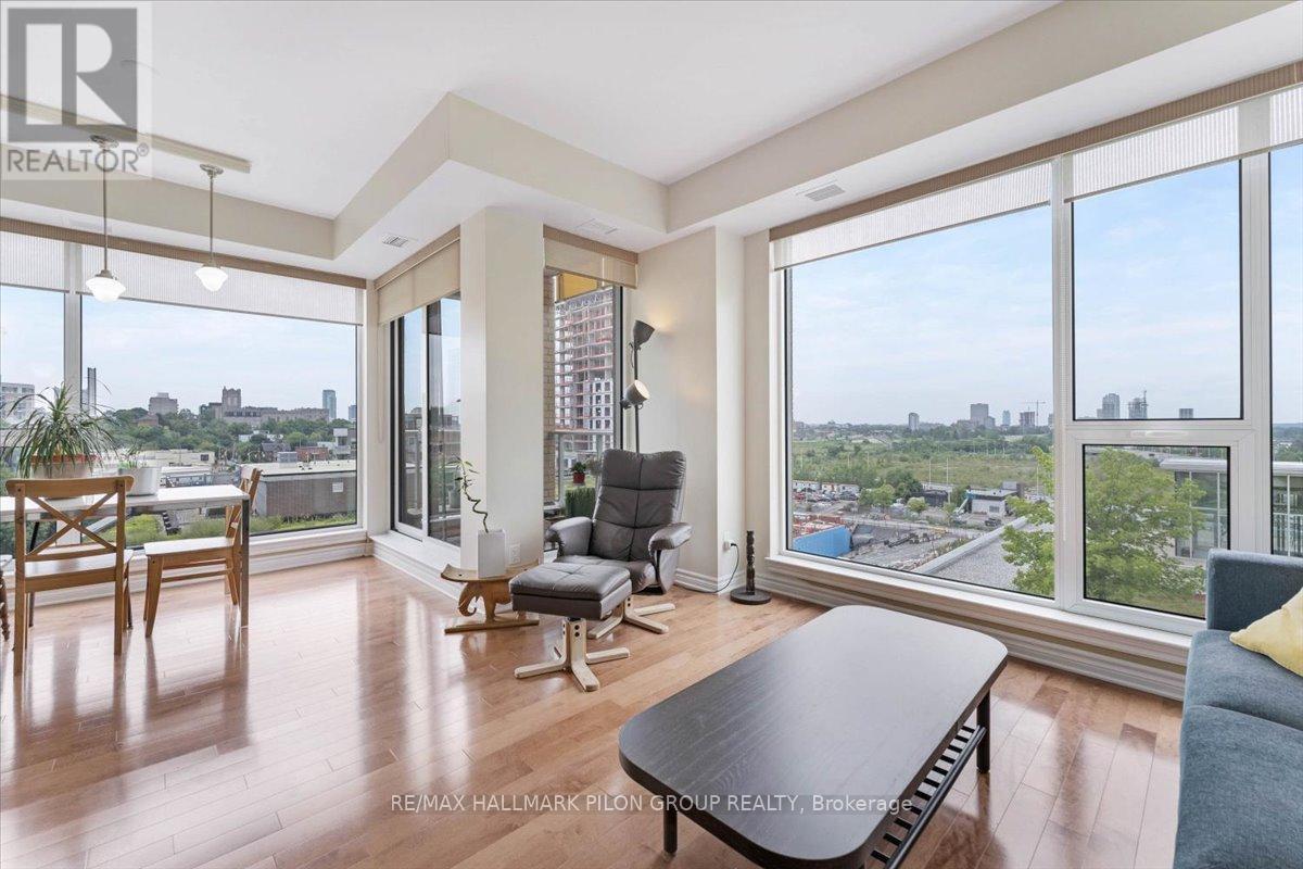 905 - 250 Lett Street