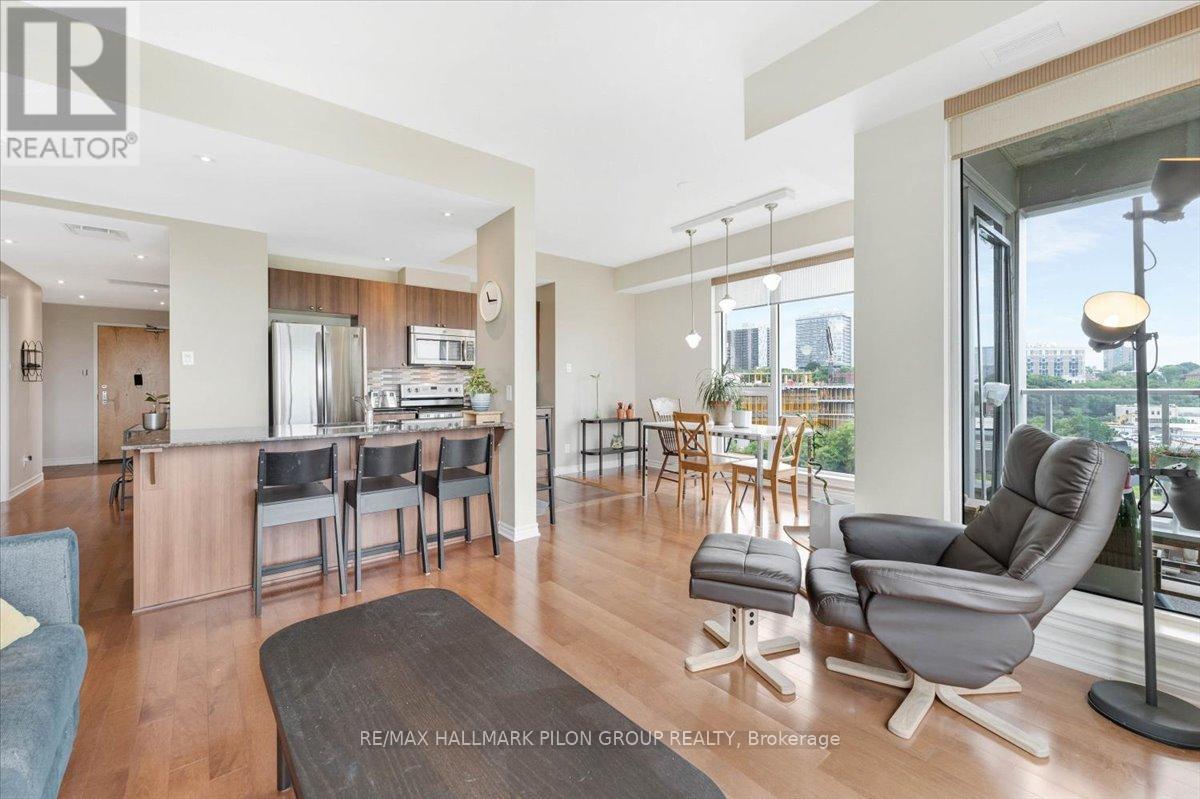 905 - 250 Lett Street