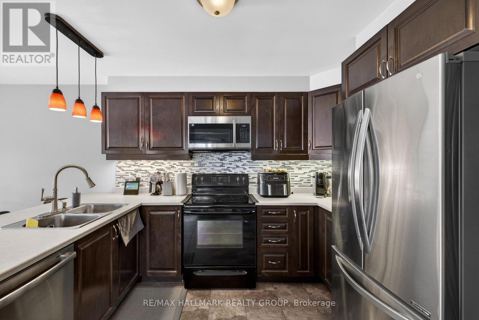 81 Switch Grass Crescent