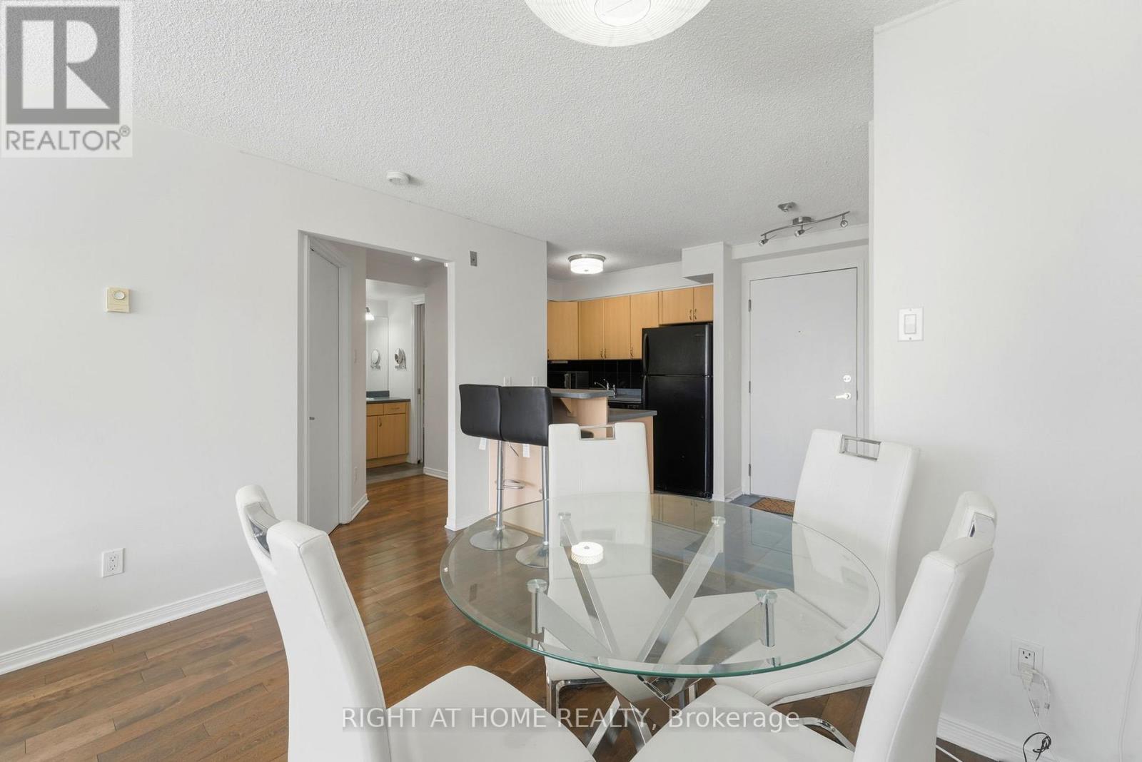 309 - 225 Alvin Road N