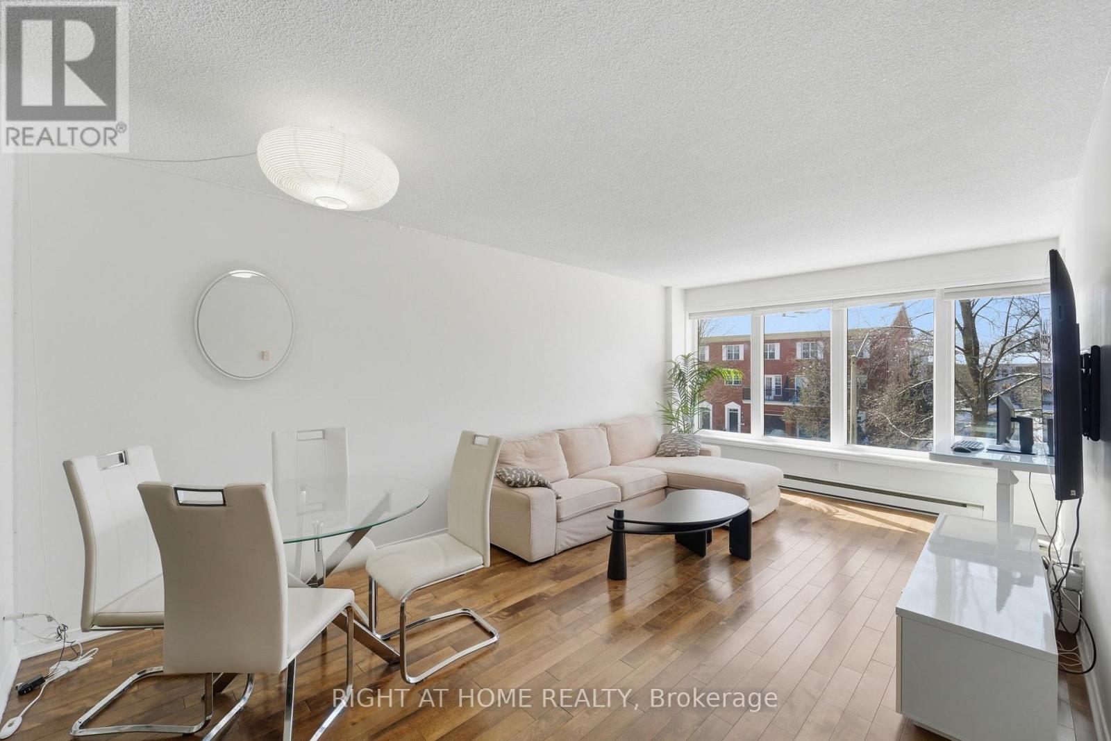 309 - 225 Alvin Road N