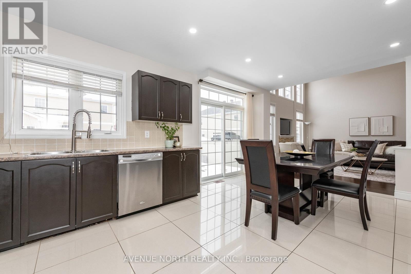 400 Deer View Avenue