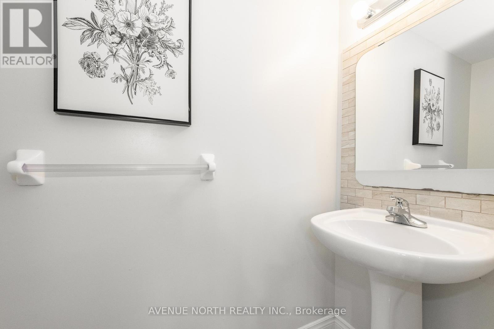 400 Deer View Avenue