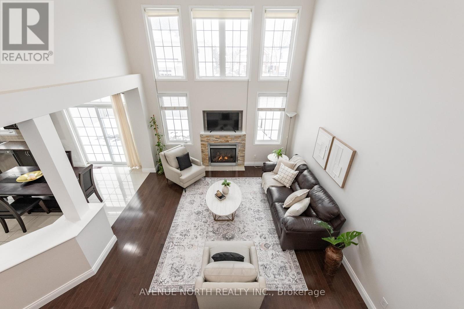 400 Deer View Avenue