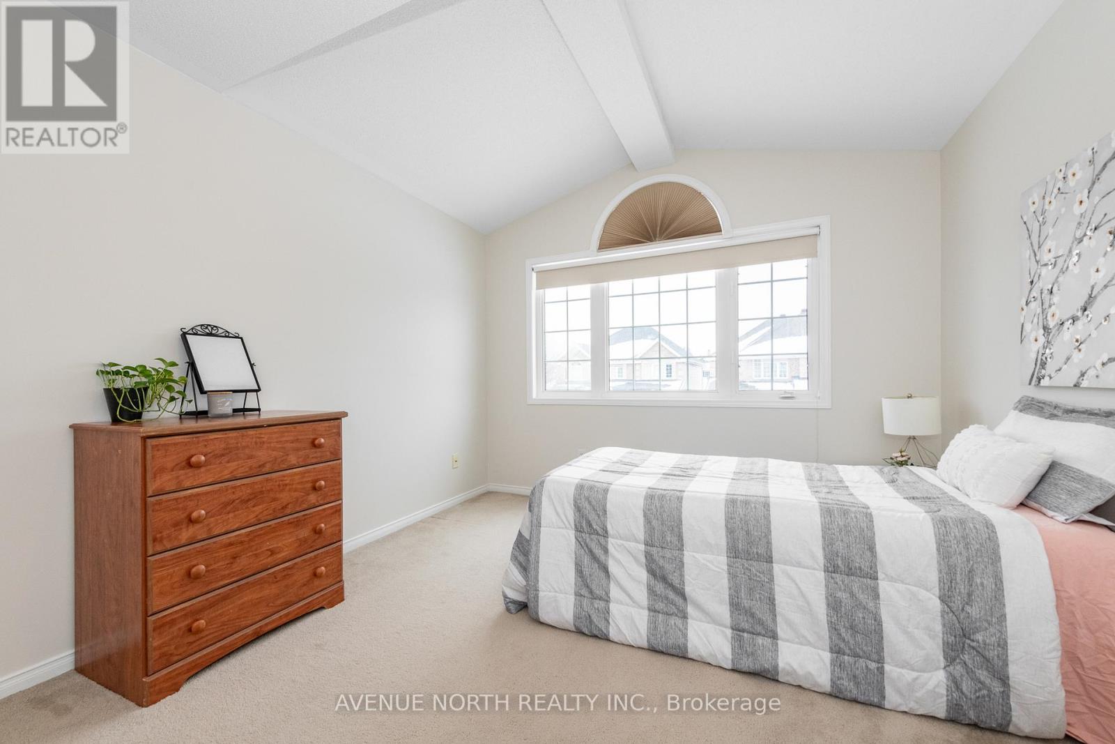 400 Deer View Avenue