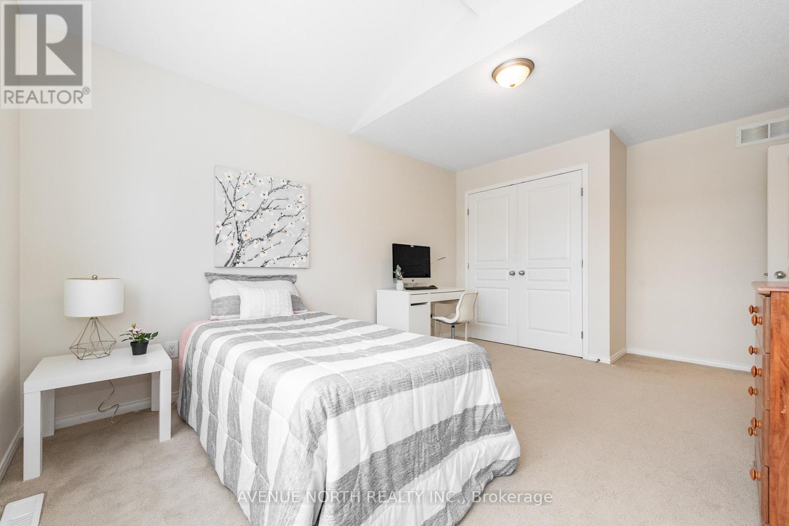 400 Deer View Avenue