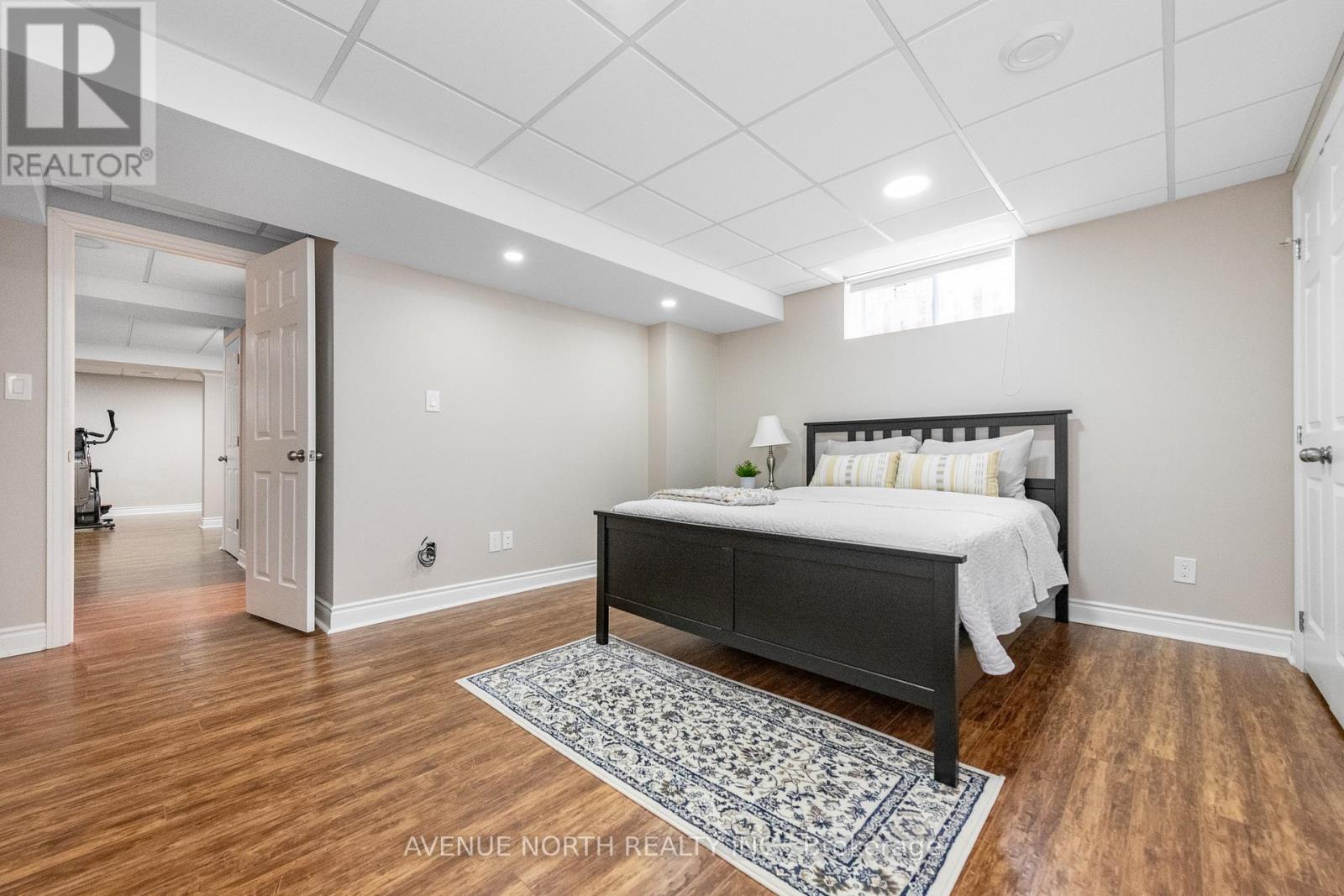 400 Deer View Avenue