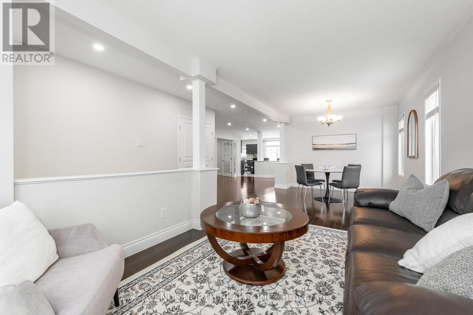 400 Deer View Avenue