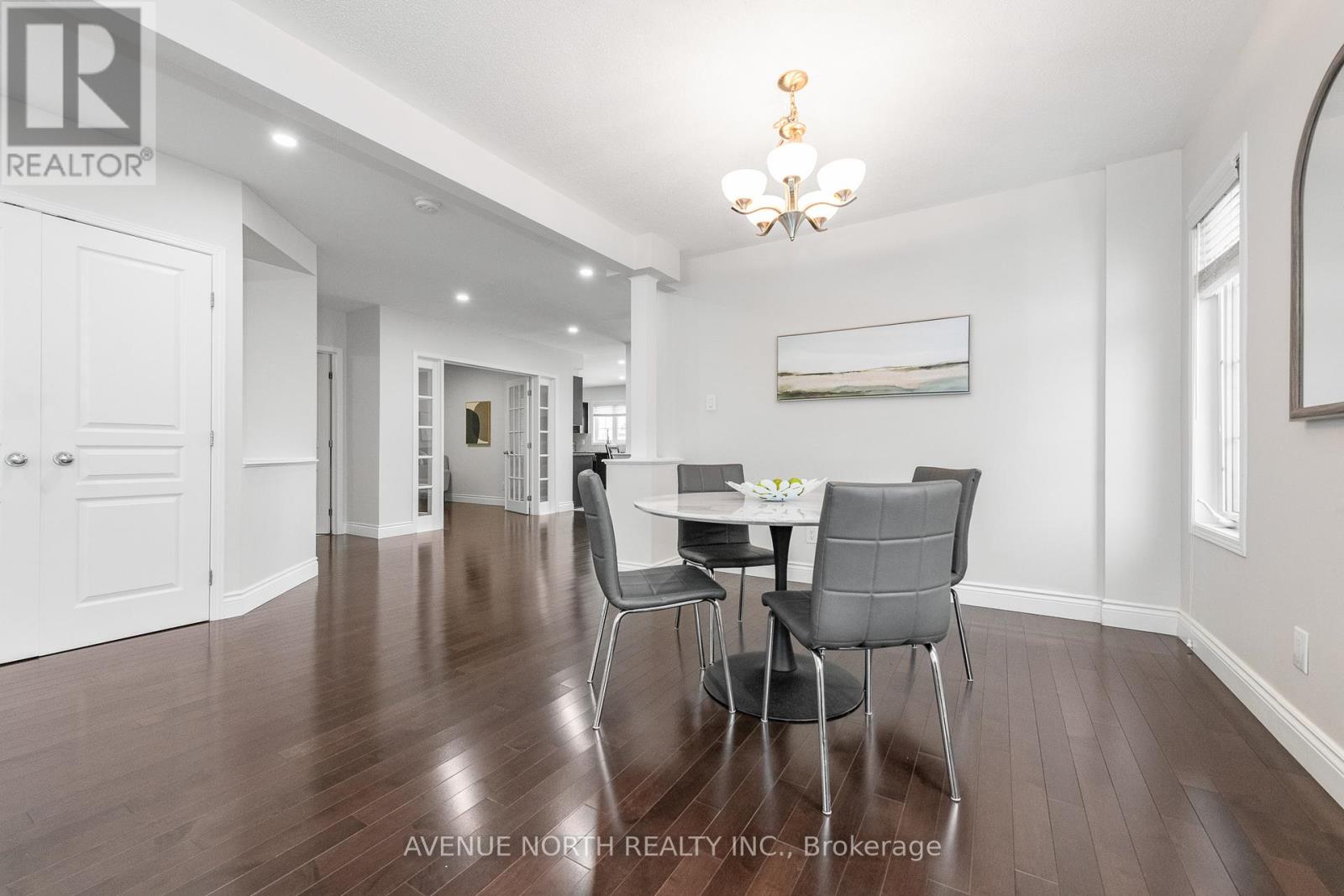 400 Deer View Avenue