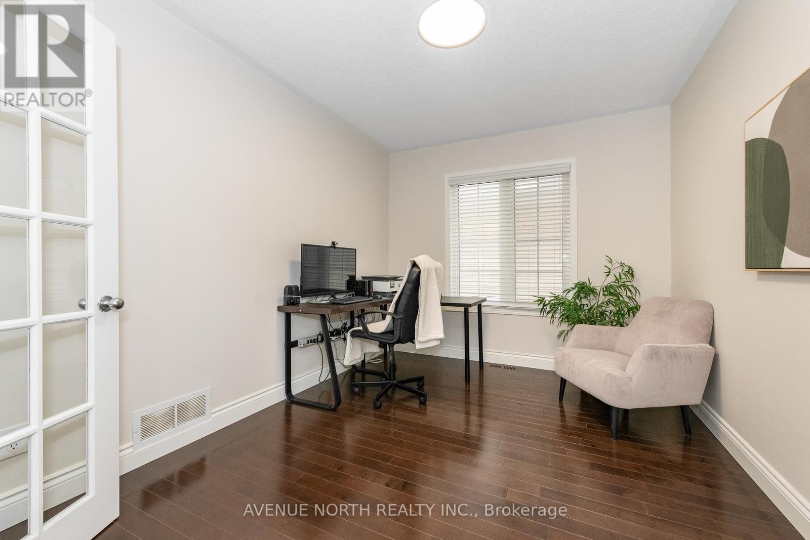 400 Deer View Avenue