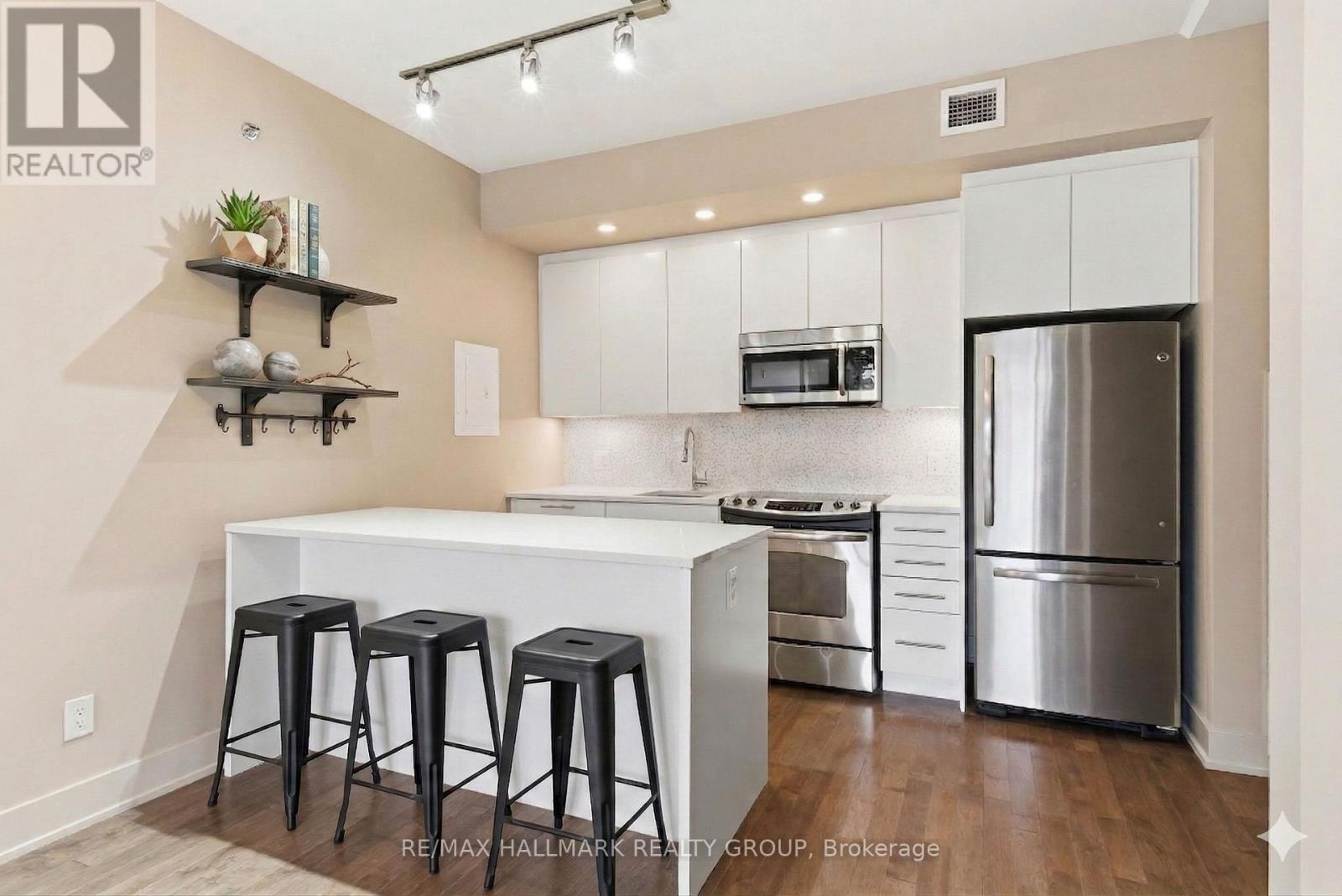 507 - 108 Richmond Road