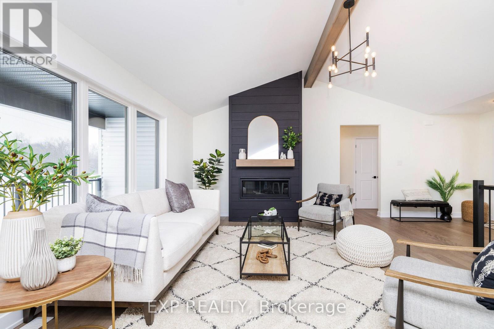 229 Trudeau Crescent