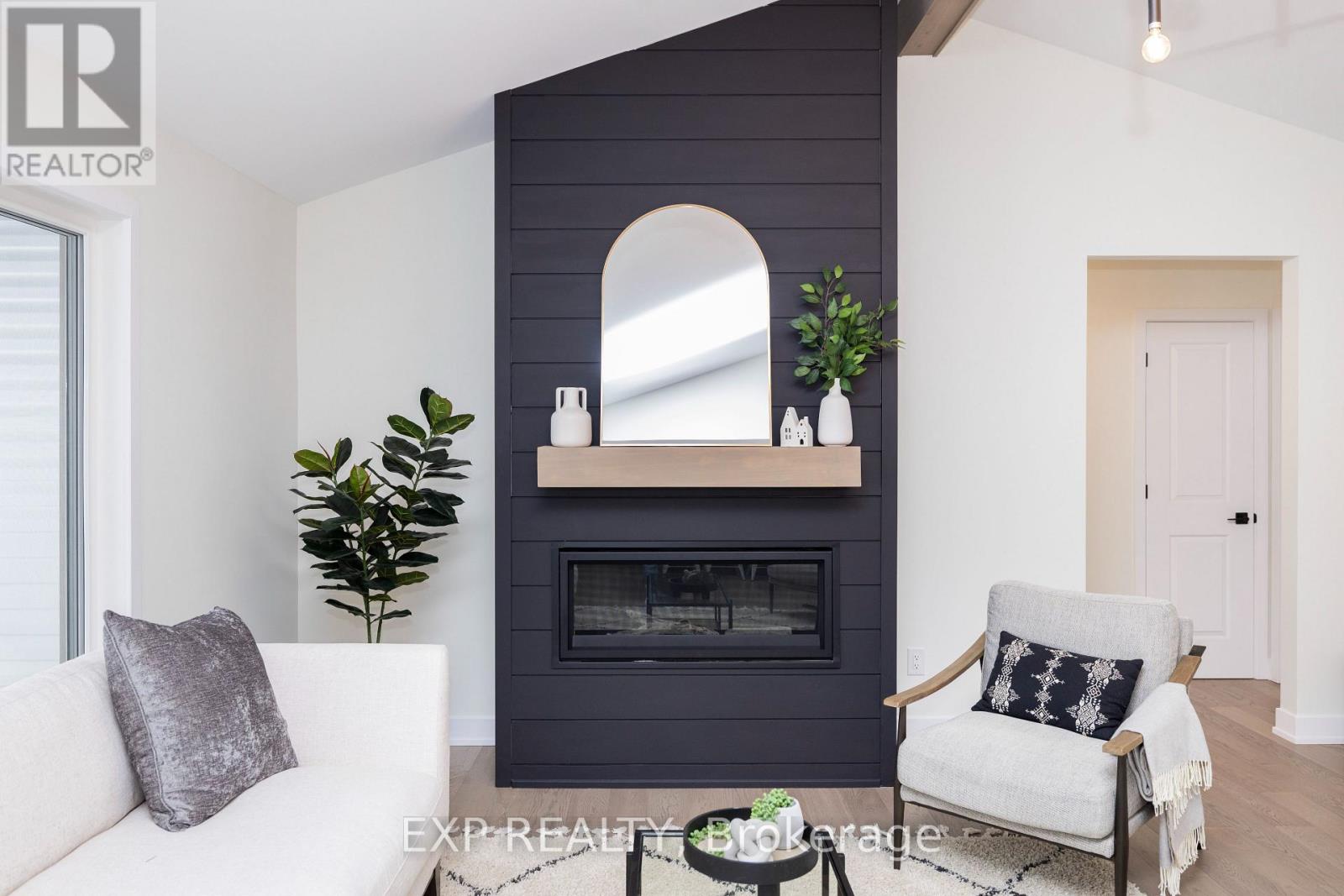 229 Trudeau Crescent