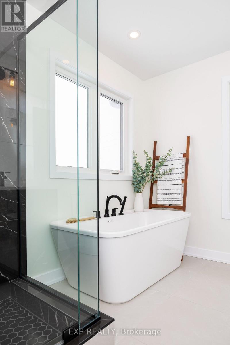 229 Trudeau Crescent