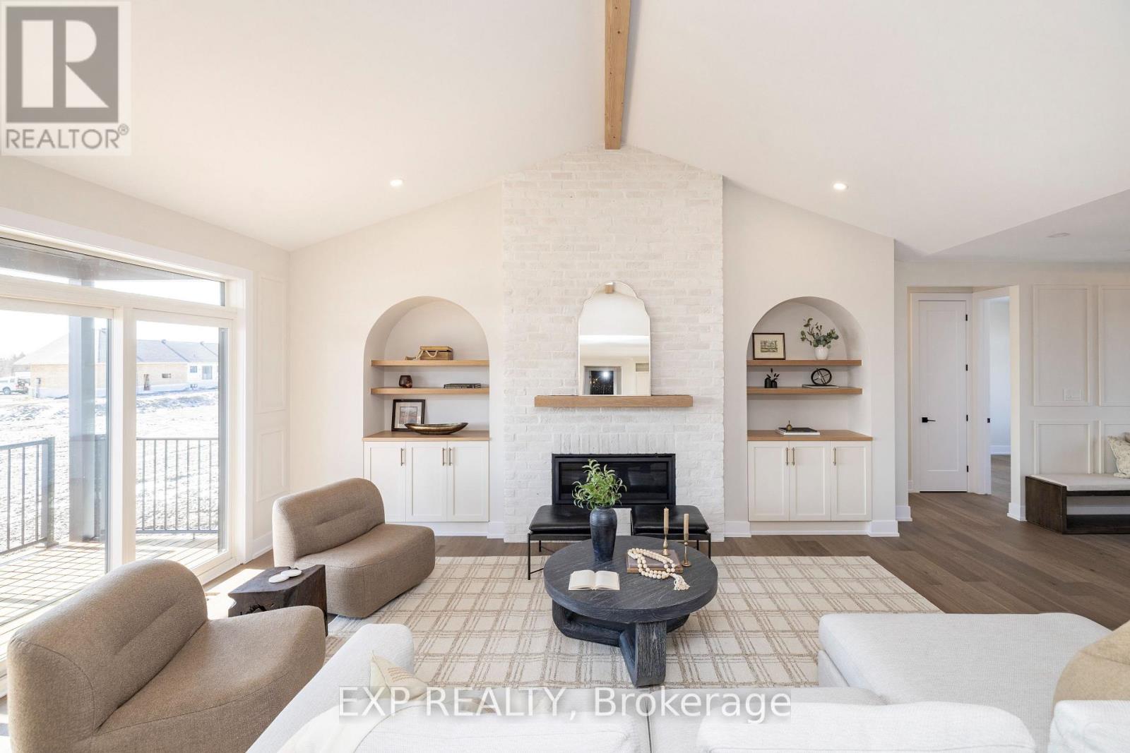 245 Trudeau Crescent