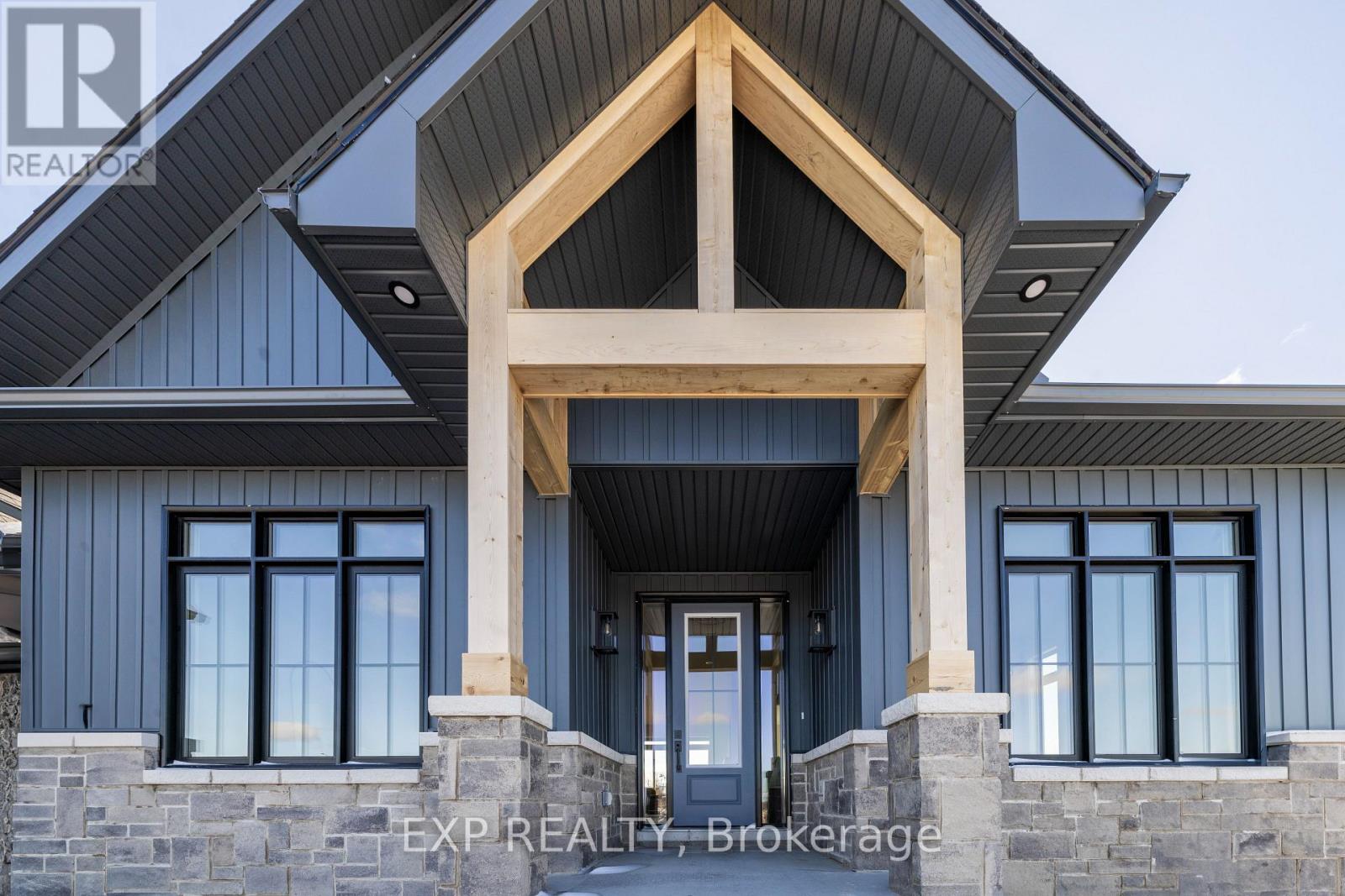 245 Trudeau Crescent