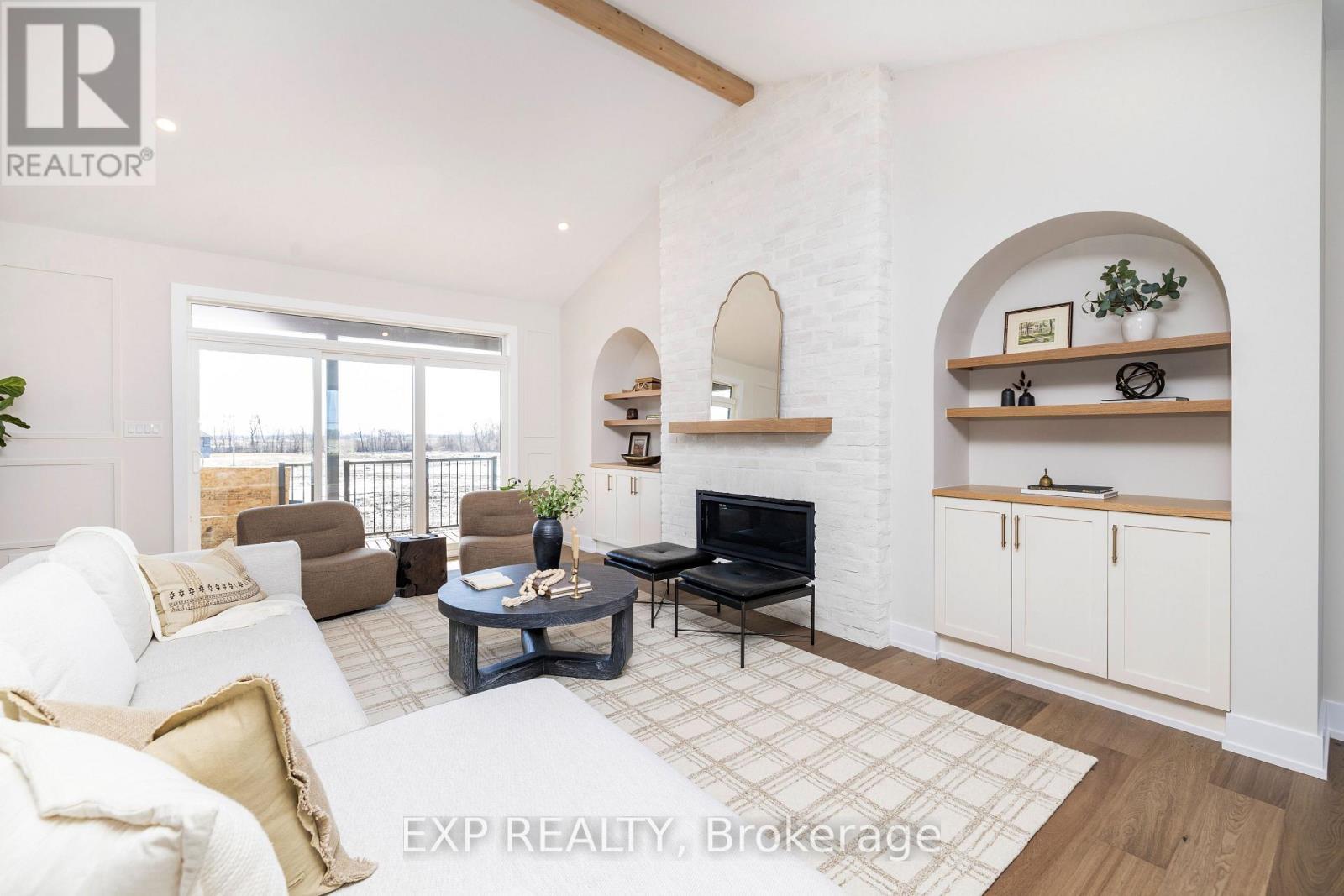 245 Trudeau Crescent