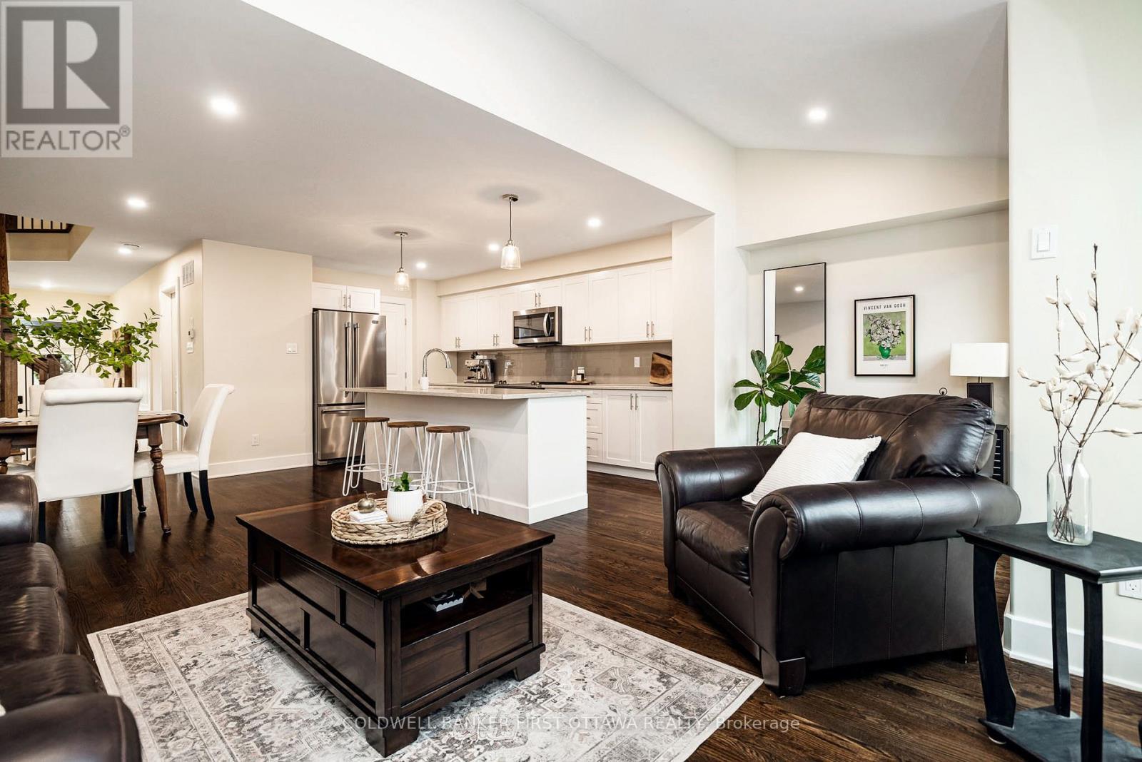 211 Purchase Crescent