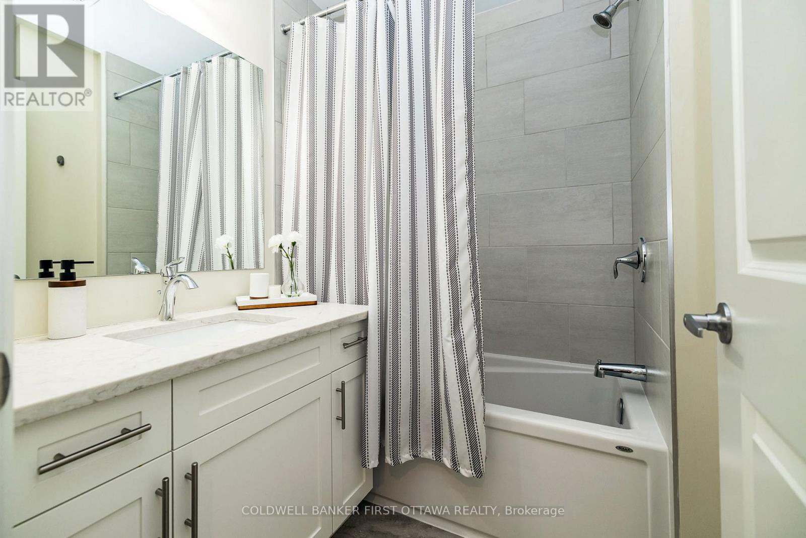 211 Purchase Crescent