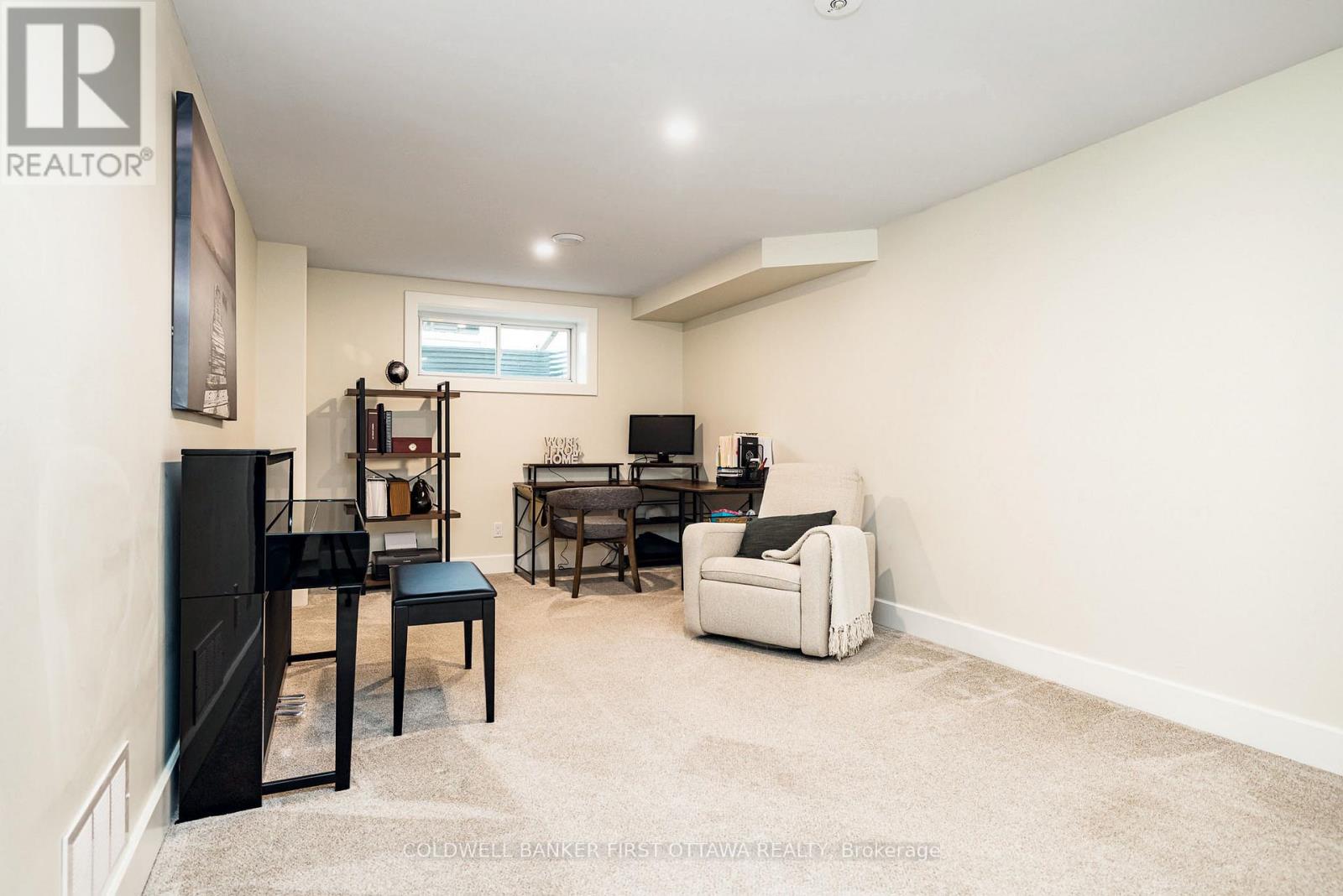 211 Purchase Crescent