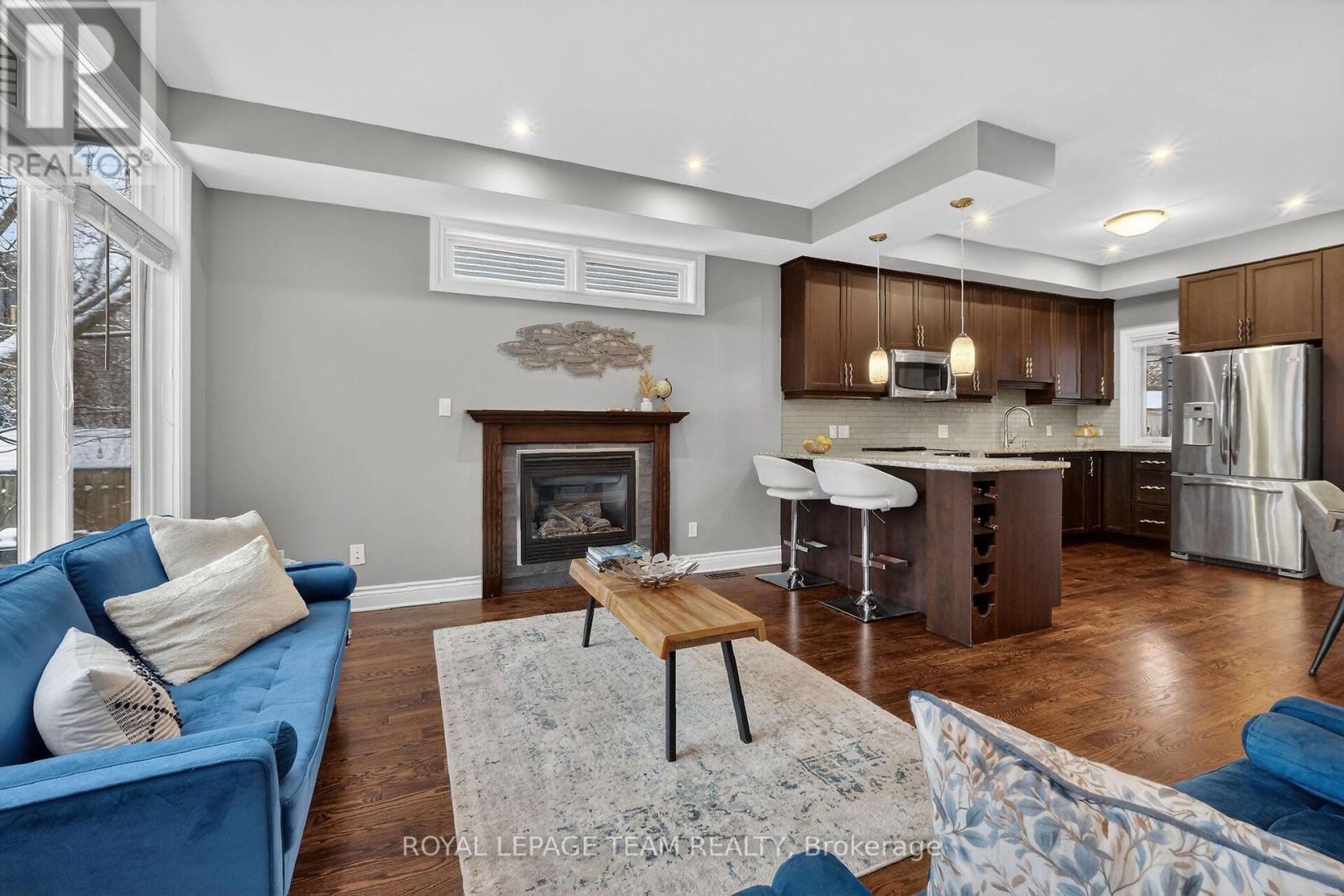 A - 142 A Queen Mary Street