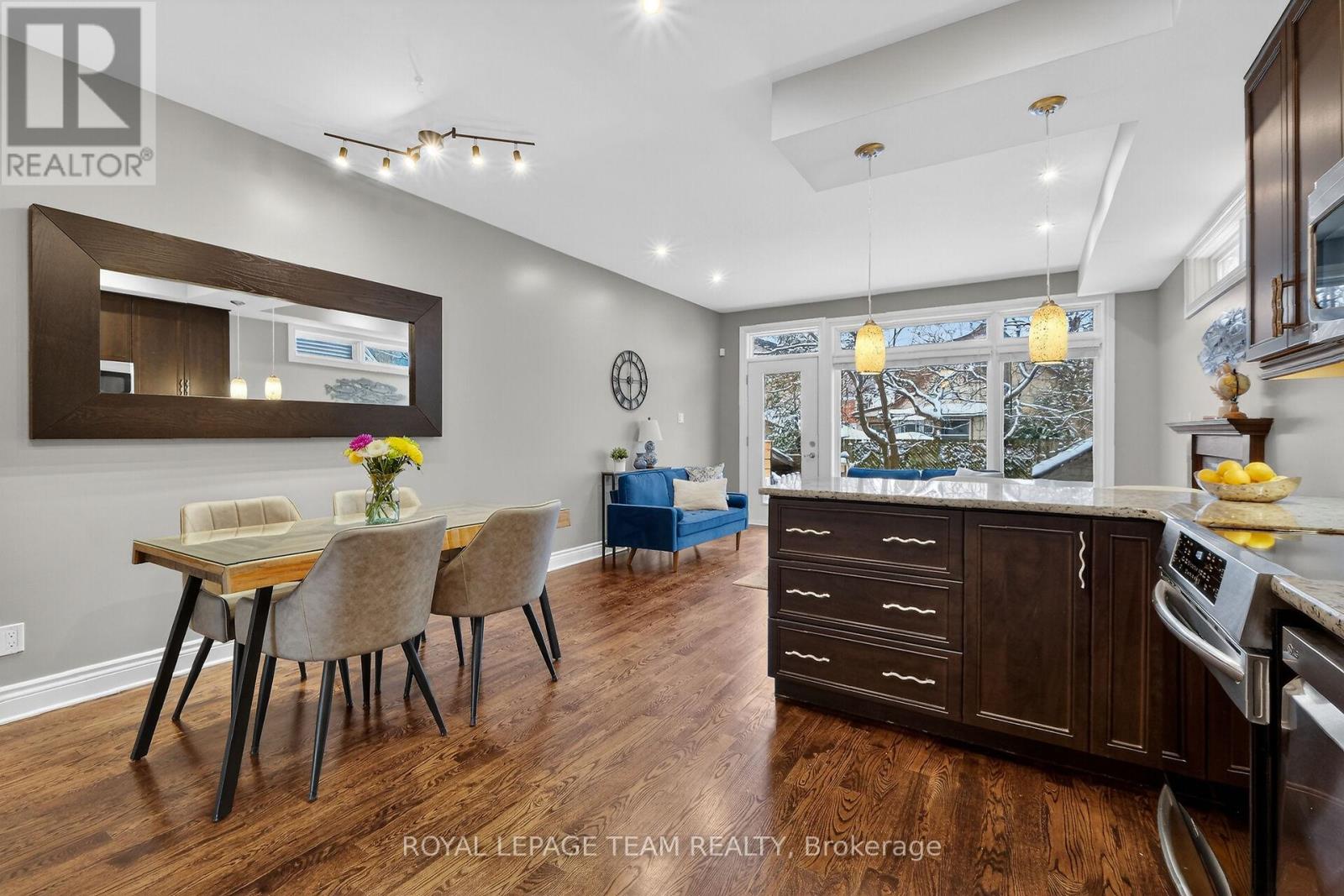 A - 142 A Queen Mary Street