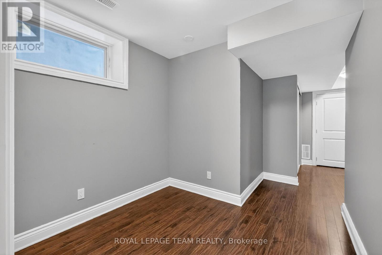 A - 142 A Queen Mary Street