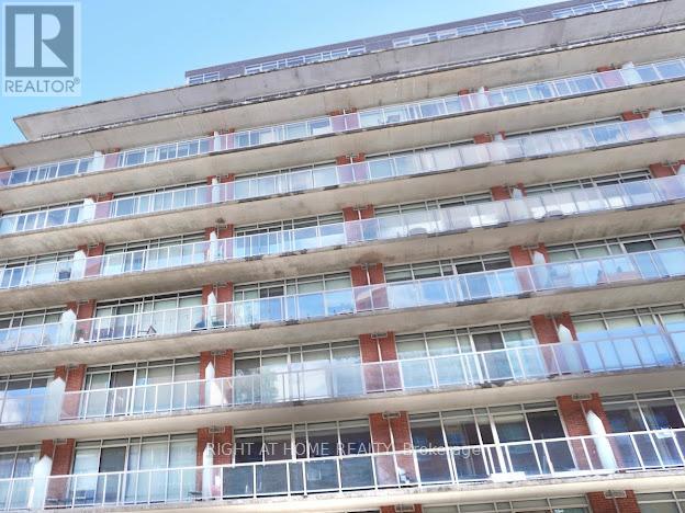 904 - 383 Cumberland Street