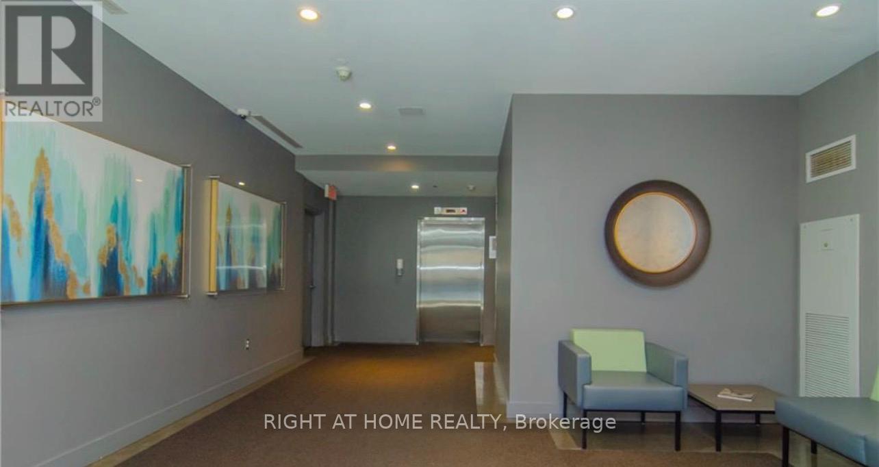 904 - 383 Cumberland Street