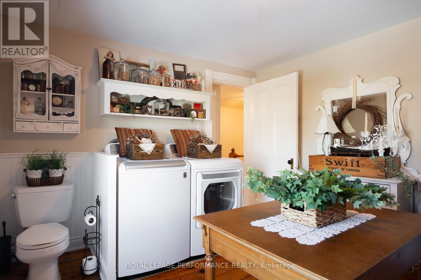 19683 William Street