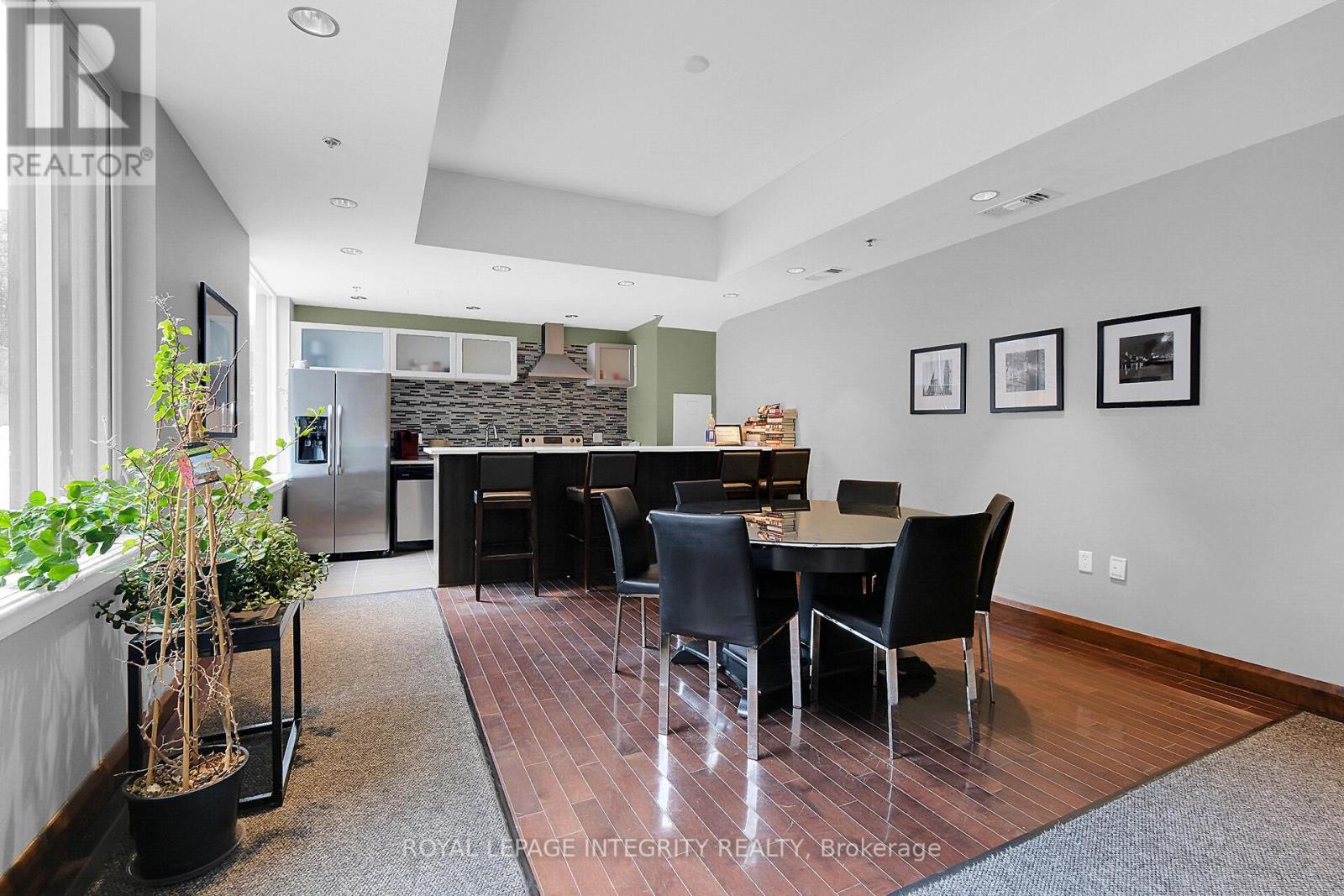 416 - 238 Besserer Street